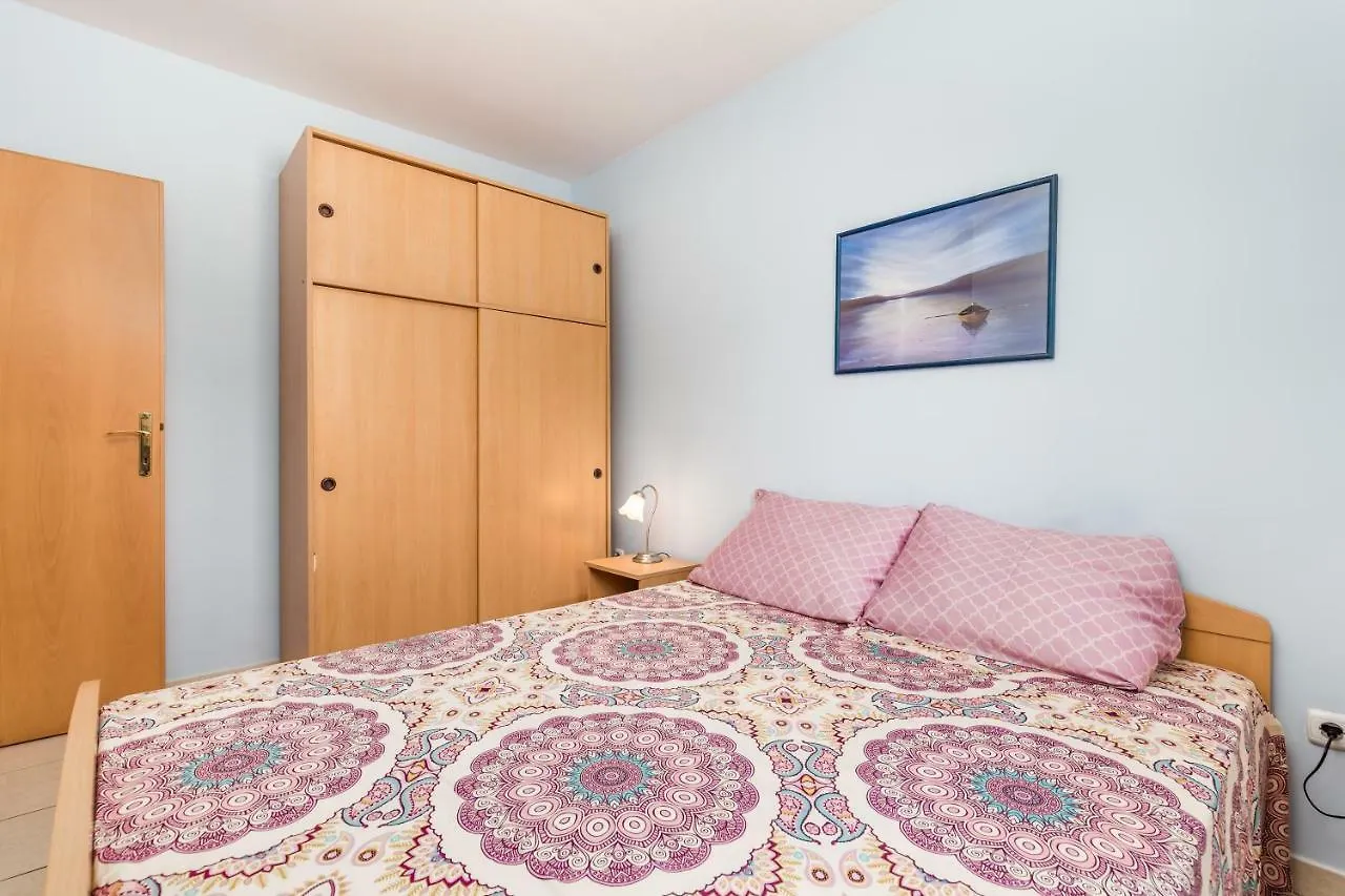 Apartment Ferienwohnung Modra Kuca Mandre