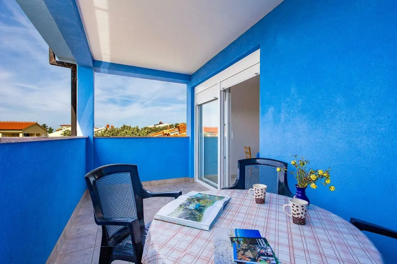 Ferienwohnung Modra Kuca Mandre